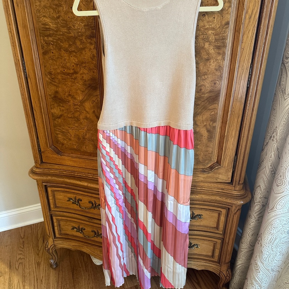 Avara Colorful Striped Sleeveless Dress